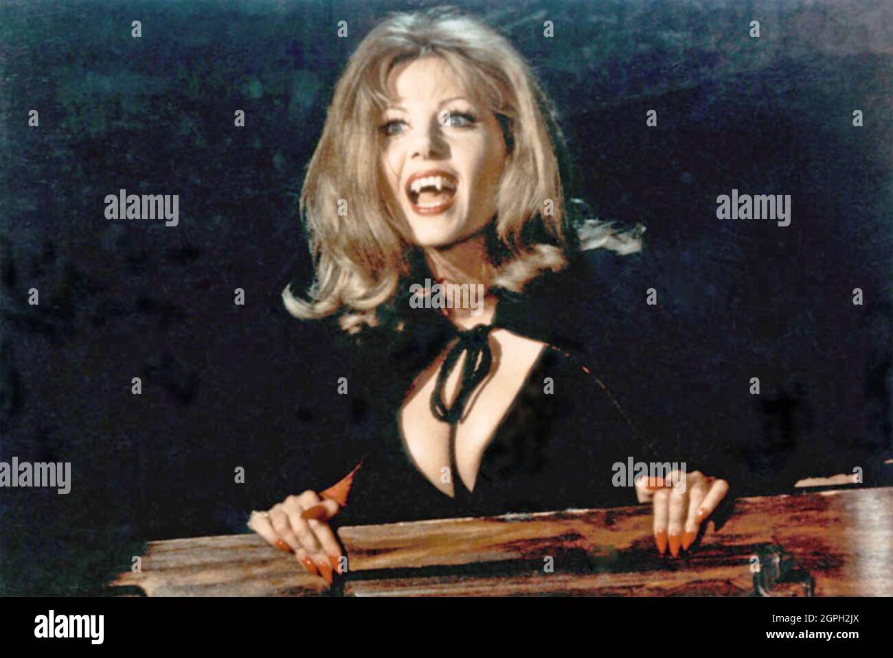 GRÄFIN DRACULA 1971 Rang Film mit Ingrid Pitt als Gräfin Nadasdy Stockfoto