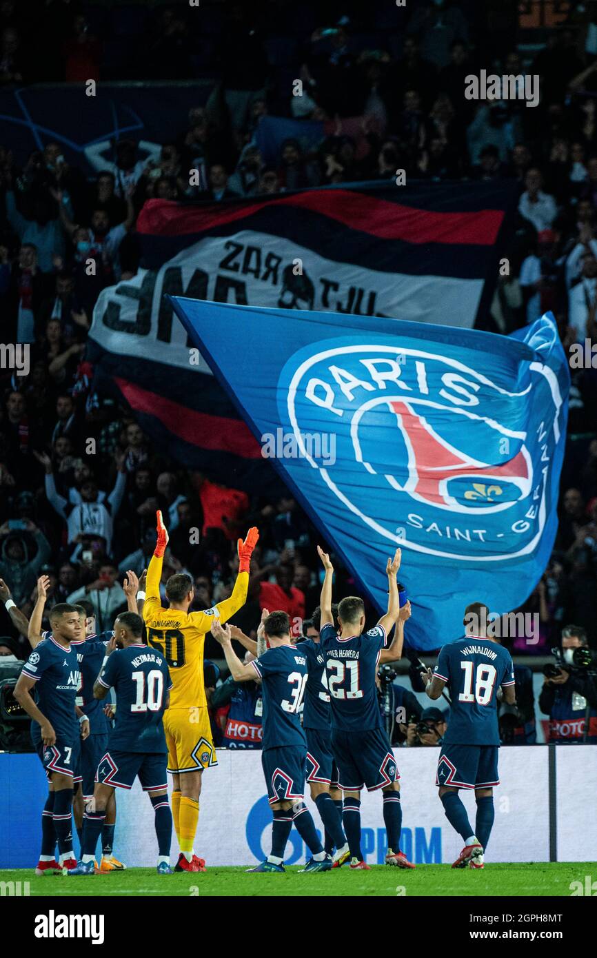 Lionel Messi, Neymar, Kylian Mbappé, Georginio Wijnaldum, Achraf Hakimi, Nuno Mendes aus Paris Saint-Germain während der UEFA Champions League-Gruppe Stockfoto