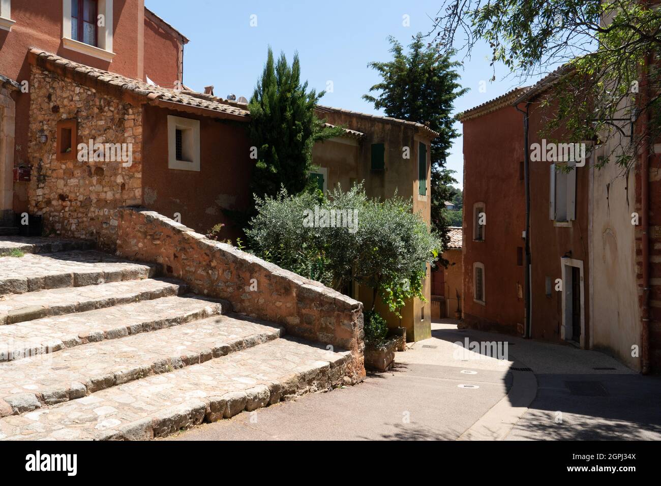 Das traditionelle Dorf Roussillon, Frankreich Stockfoto