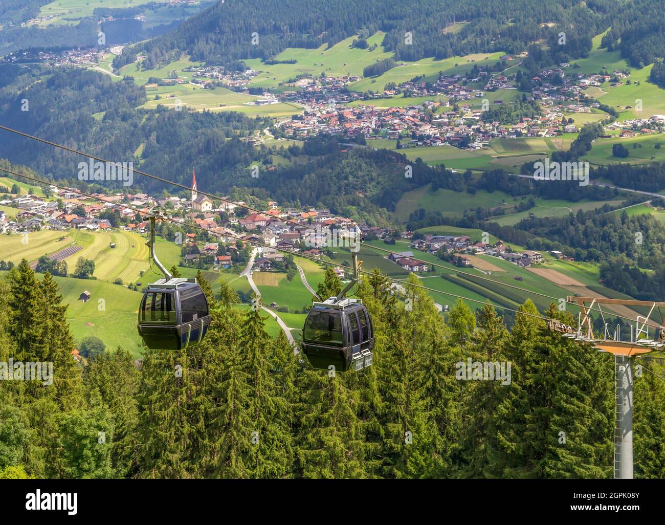 Eindruck rund um das Stubaital in Tirol, einem Ortsteil in Österreich Stockfoto
