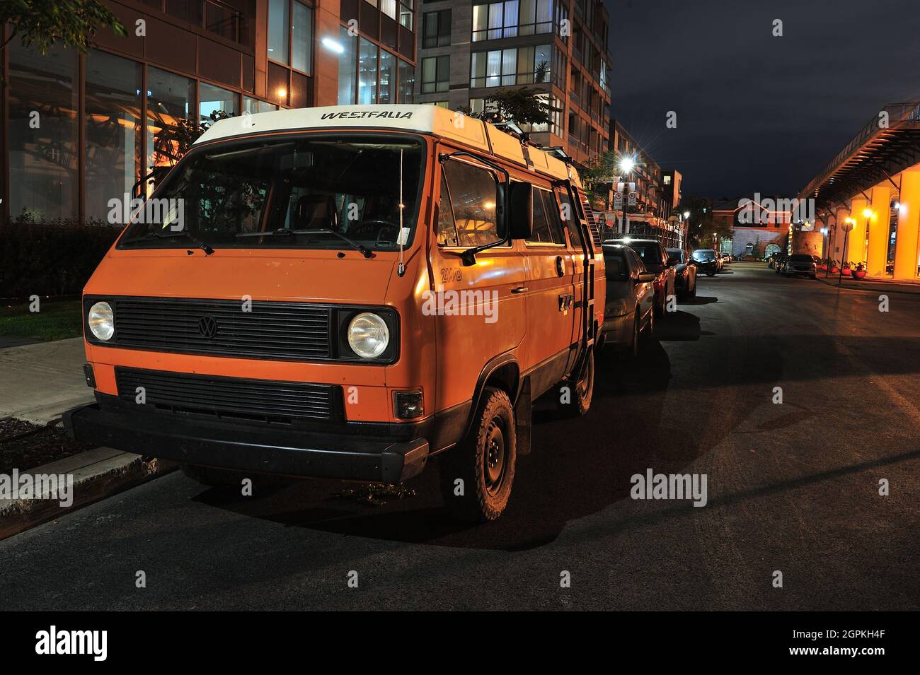 Volkswagen Bus (VW Westfalia) entdeckt im Alten Hafen von Montreal Stockfoto