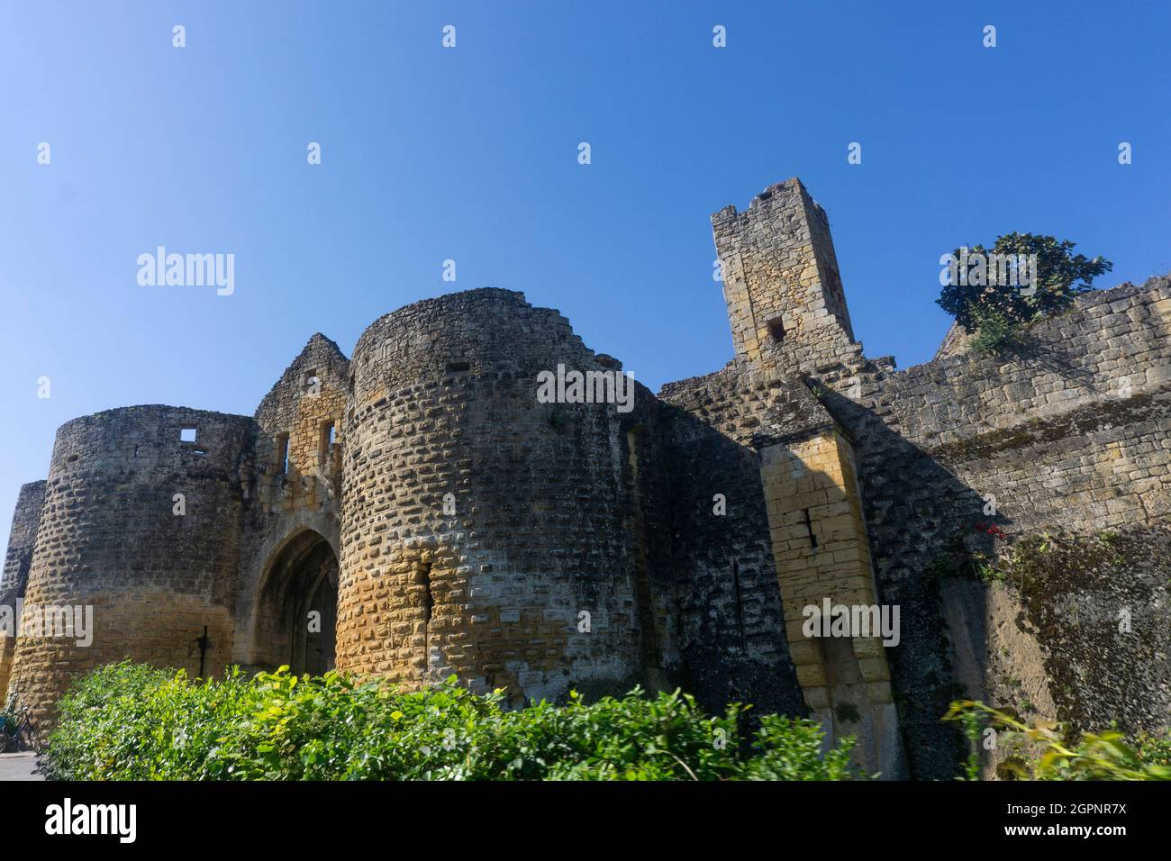 Ein historisches Tor zur historischen Stadt Domme in der Region Dordogne in Frankreich Stockfoto