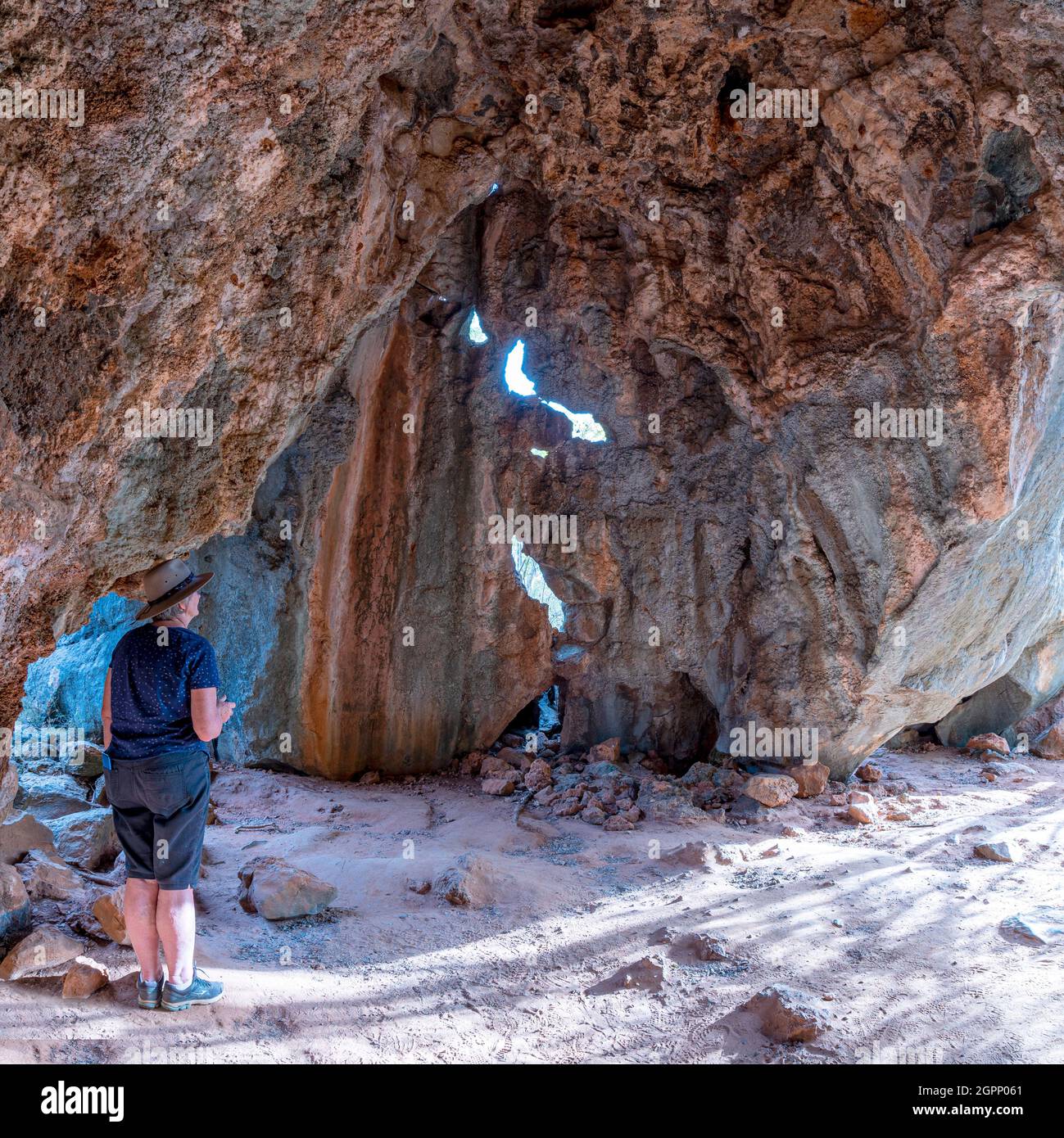 Cavern at the Archways, ein halboffenes Höhlensystem im Chillagoe-Mungana Caves National Park, North Queensland, Australien Stockfoto