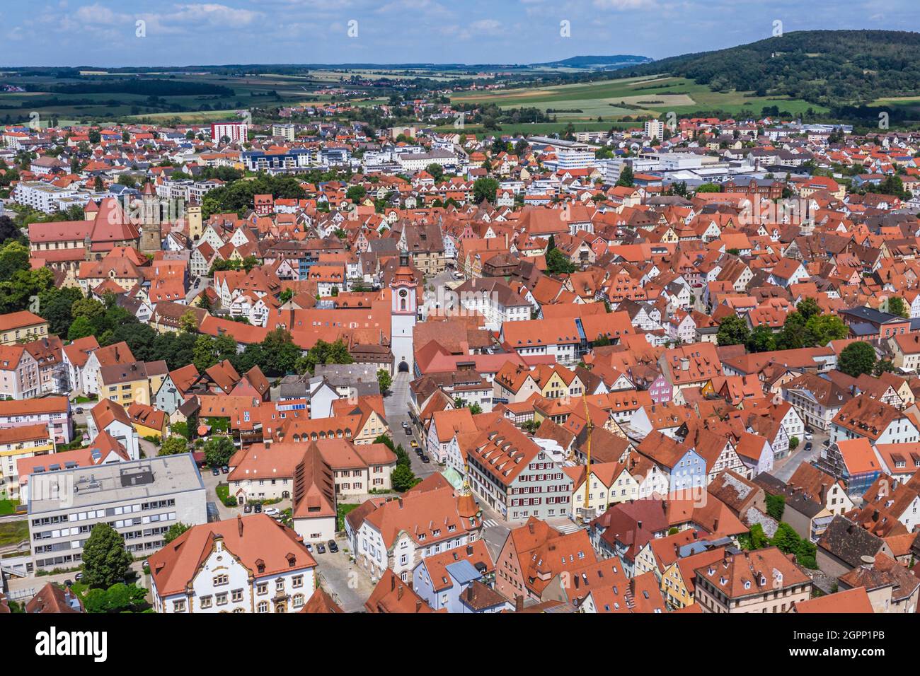 Blick aus der Vogelperspektive auf die kleine fränkische Stadt Weißenburg Stockfoto