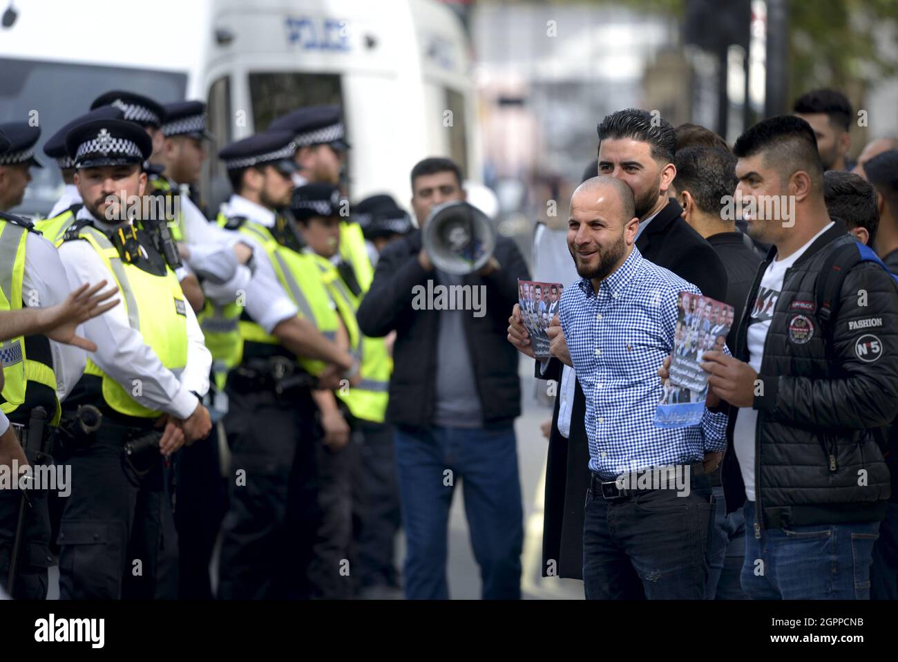 London, England, Großbritannien. Metropolitan Police bot im Dienst bei einer Demonstration in Whitehall, 2021 Stockfoto