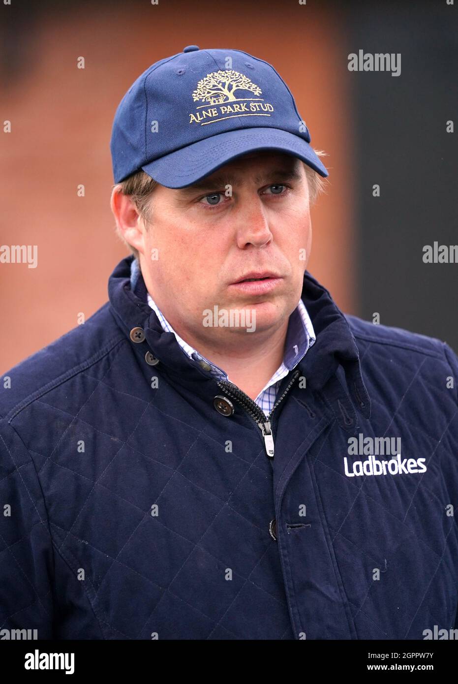 Trainer Dan Skelton auf der Warwick Racecourse. Bilddatum: Donnerstag, 30. September 2021. Stockfoto