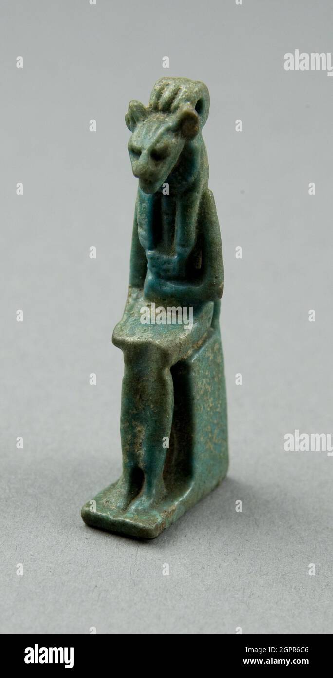 Amulett der Göttin Bastet, Ägypten, Dritte mittlere Periode, Dynastie 21-25 (1070-656 v. Chr.). Stockfoto