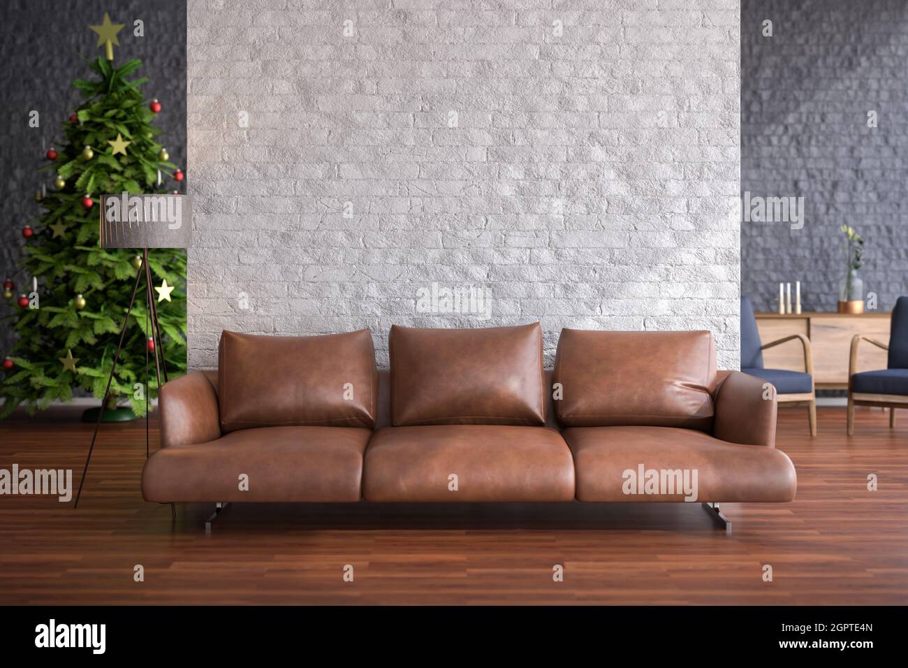 Wohnzimmer mit großen Fenstern und weihnachtsbaum, Sofa, Stehlampe, Betonteiler Wand. Stockfoto