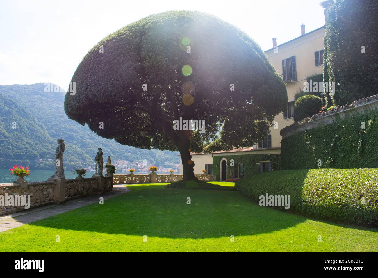 Piazza in der villa melzi Fotos und Bildmaterial in hoher Auflösung