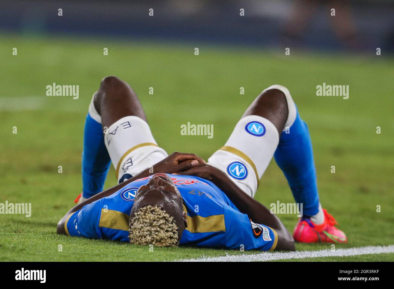 Victor Osimhen, der nigrische Stürmer von SSC Napoli, enttäuschte am 30. September 2021 während des UEFA Europa League First Round Day Three Group C Fußballspiels zwischen SSC Napoli und Spartak Mosca im Diego Armando Maradona Stadium in Neapel, Süditalien. Stockfoto