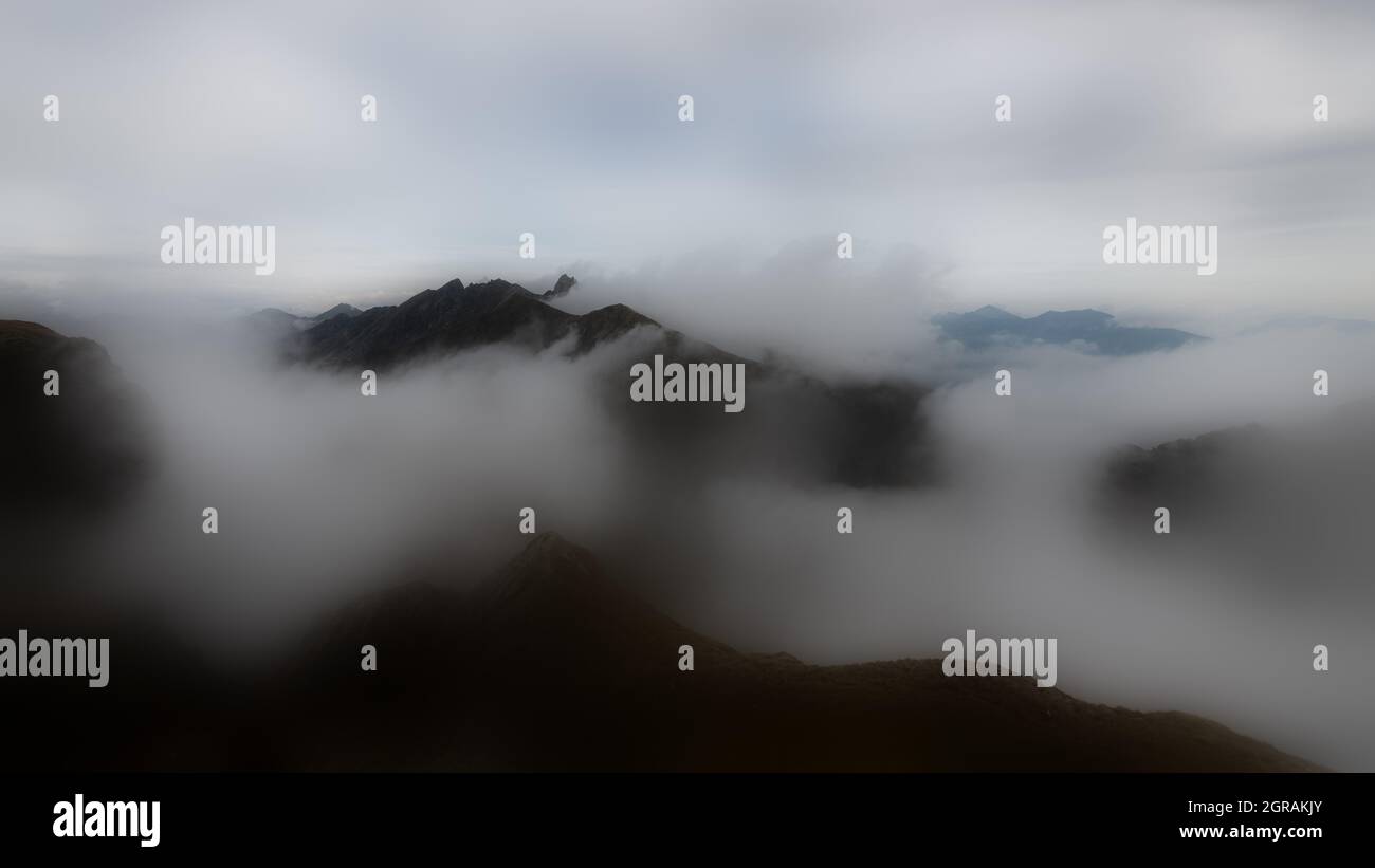 Long Exposure Mountain Cloud Spiel Stockfoto