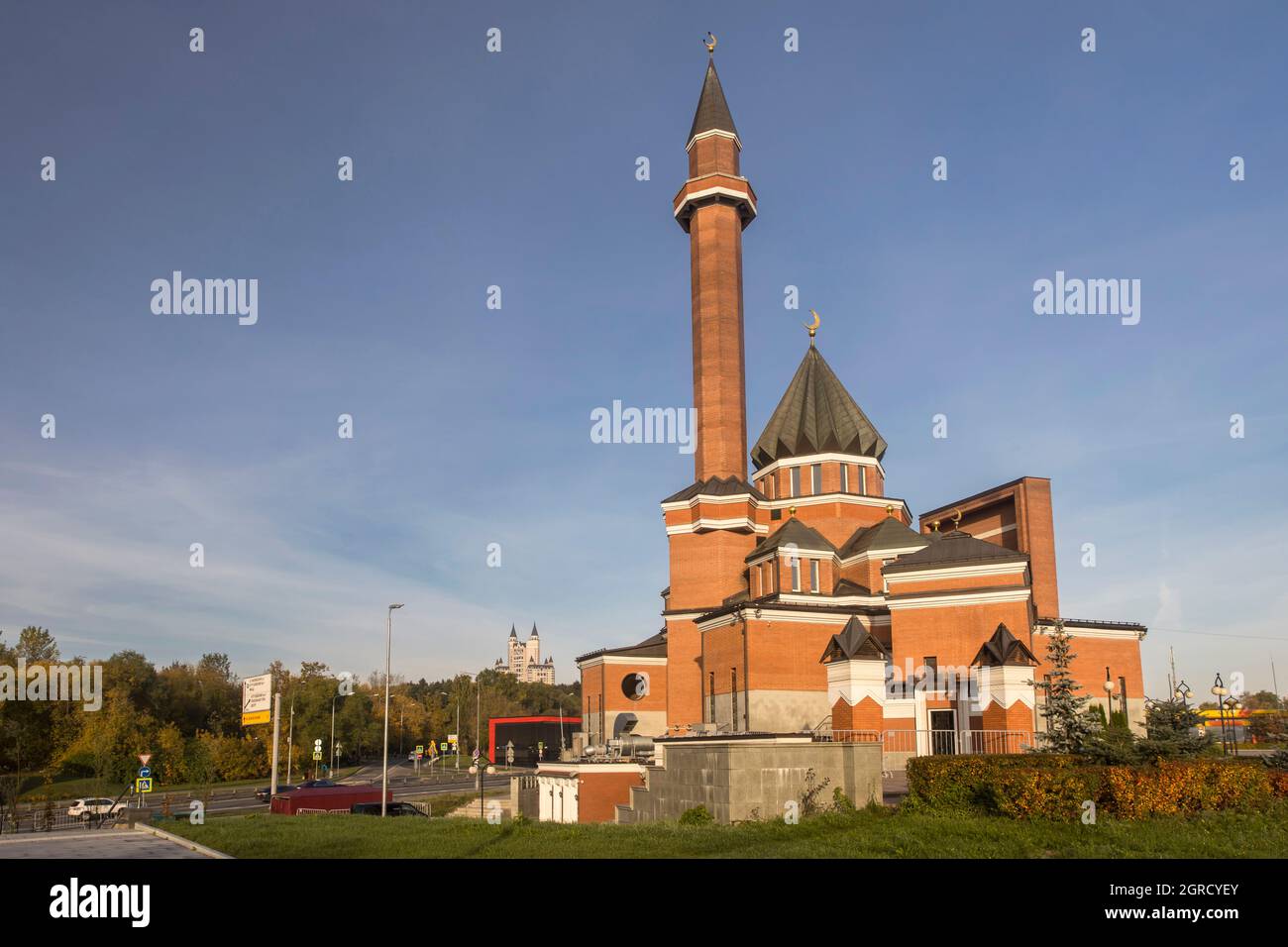 Moskau, Russland - 7. September 2021 - Gedenkmoschee zum Gedenken an die toten muslimischen Soldaten während des Großen Vaterländischen Krieges. Poklonnaya Gora in der Stadt Stockfoto