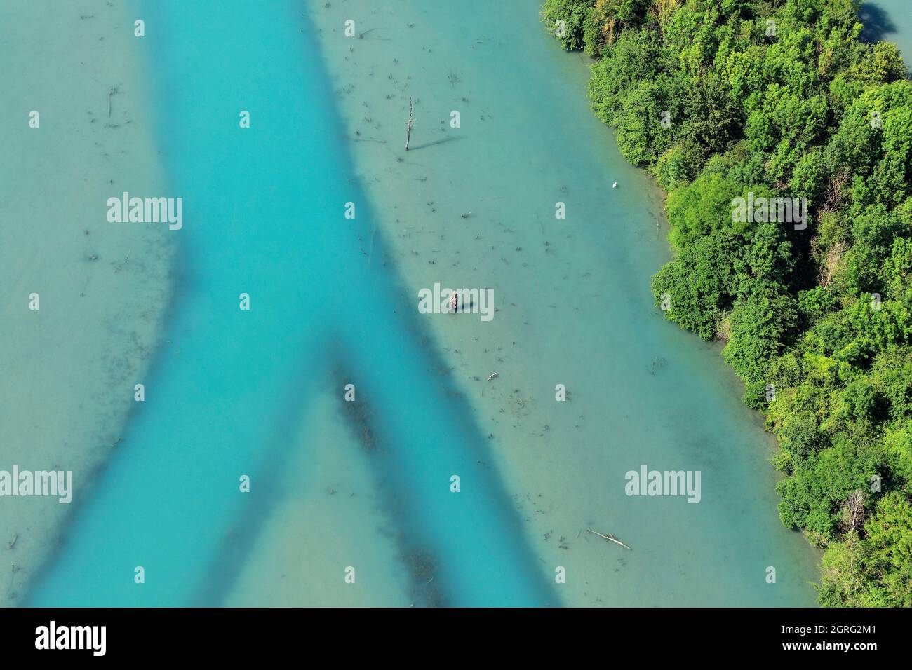 Frankreich, Isere, Montalieu Vercieu, die Rhone und die Insel Grand Brotteau (Luftaufnahme) Stockfoto