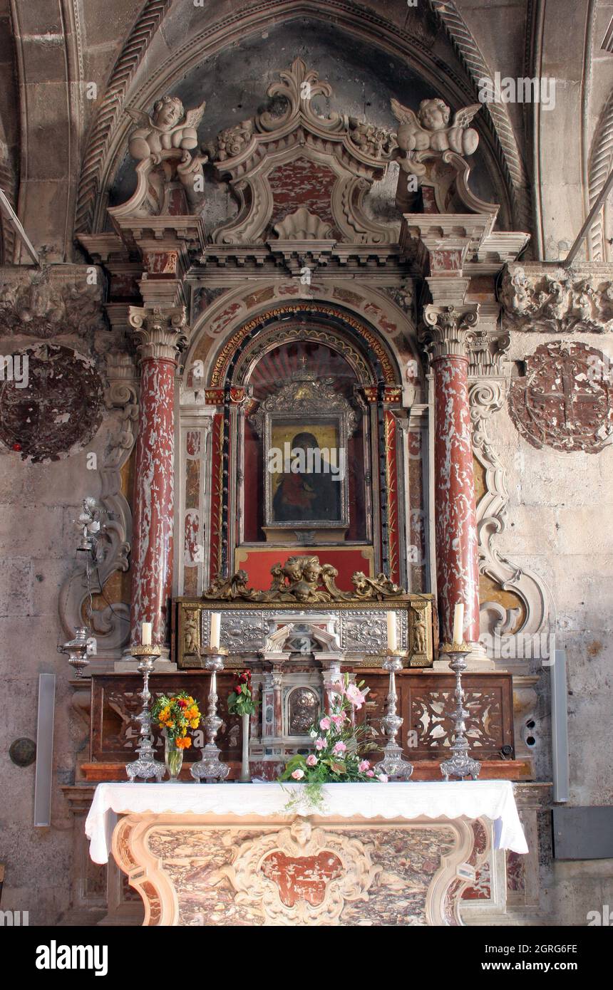 Unsere Frau der Gesundheit, Altar in der Kathedrale des Hl. Jakobus in Sibenik, Kroatien Stockfoto