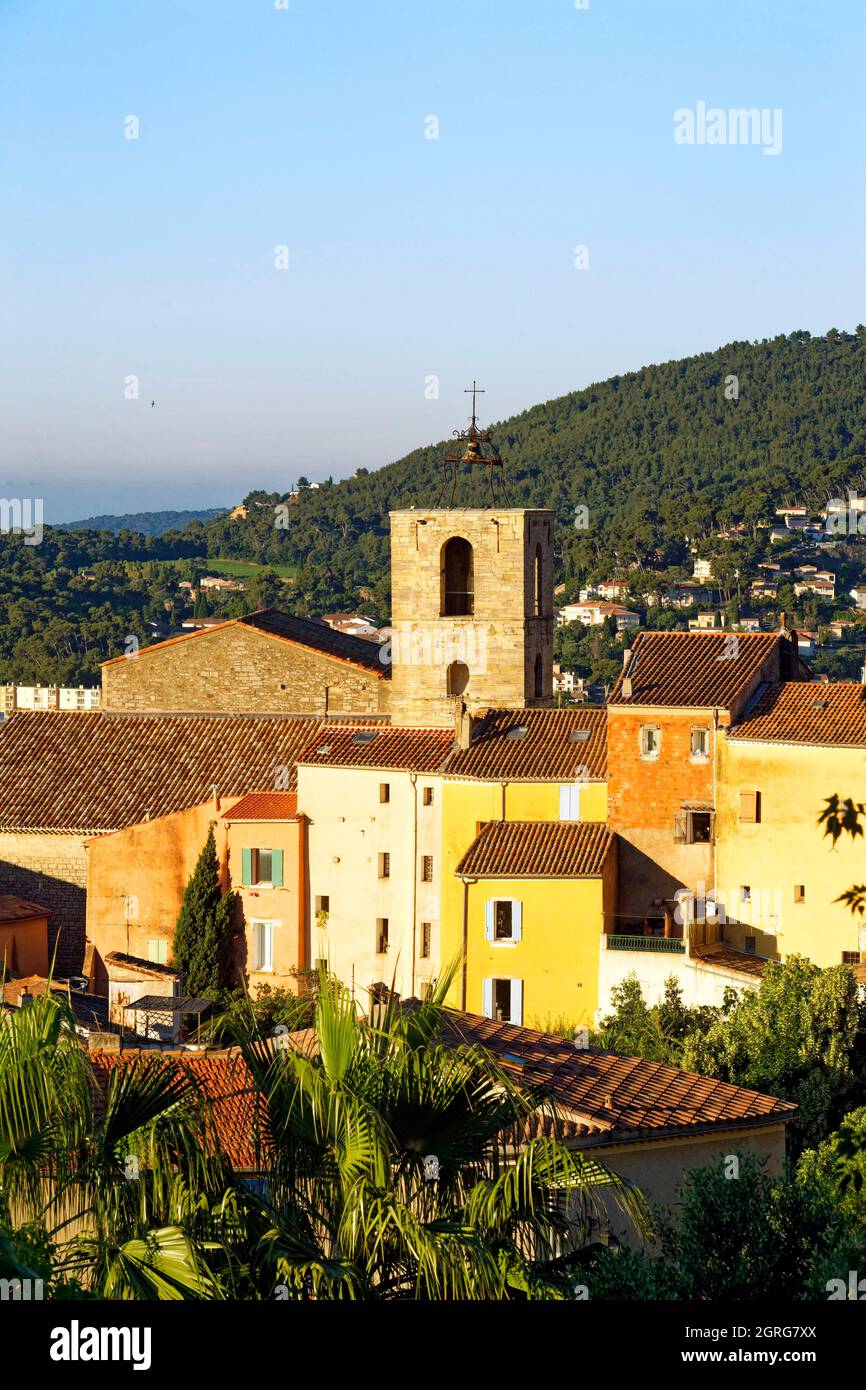 Frankreich, Var, Hyeres, Altstadt und St. Paul Stiftskirche aus dem 12. Jahrhundert Stockfoto