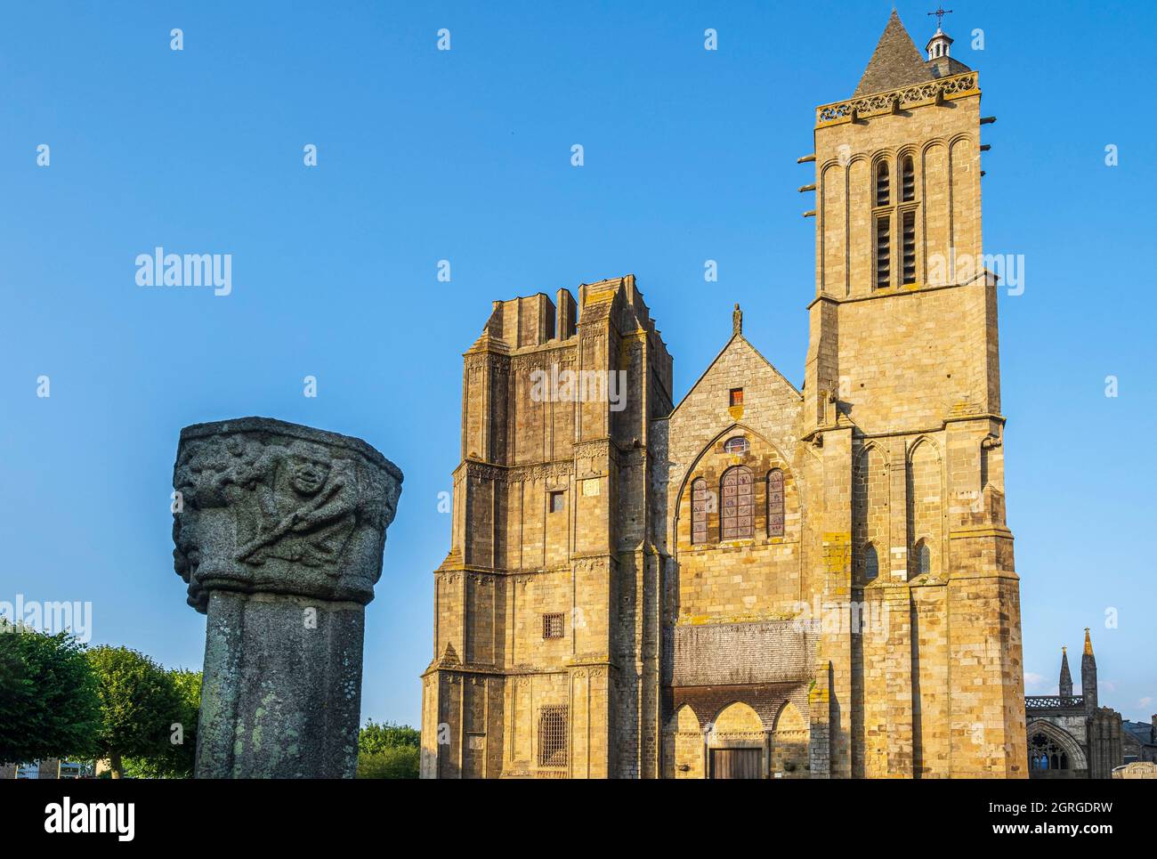Frankreich, Ille-et-Vilaine, Dol-de-Bretagne, Stopover-Stadt entlang des GR 34 Wander- oder Zollweges, gotische Kathedrale Saint-Samson Stockfoto