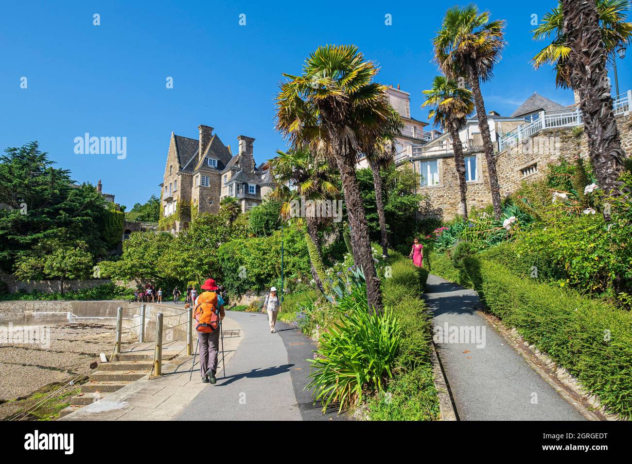 Frankreich, Ille-et-Vilaine, Dinard, Wandern Sie entlang des GR 34-Wanderweges oder Zollweges, Clair de Lune Boardwalk Stockfoto