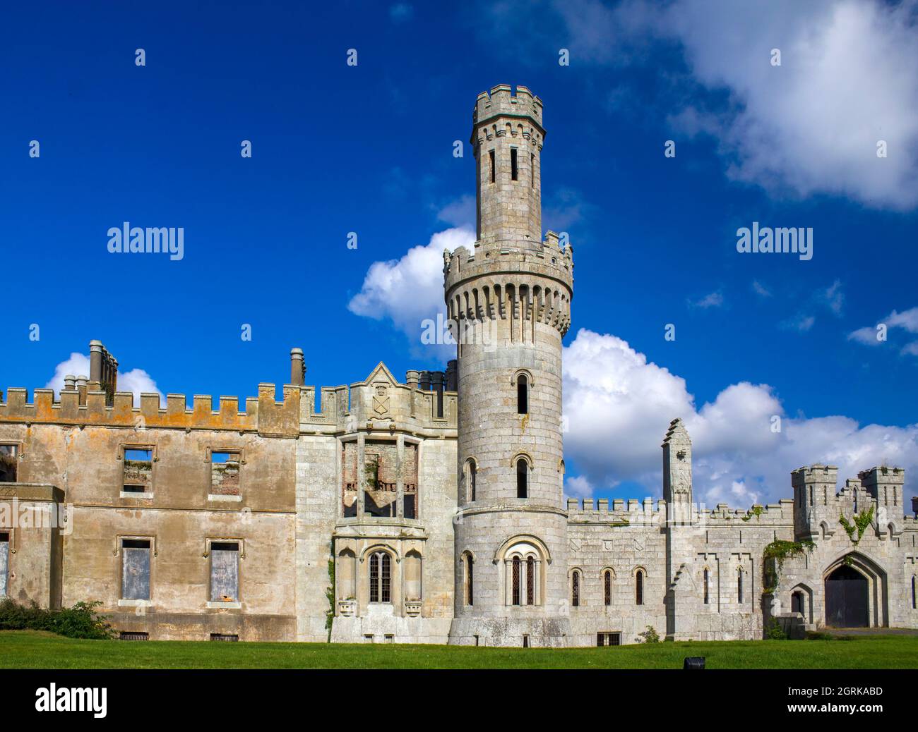 Spektakuläre Ruinen einer märchenhaften Burg in der Grafschaft Carlow, Irland. Stockfoto