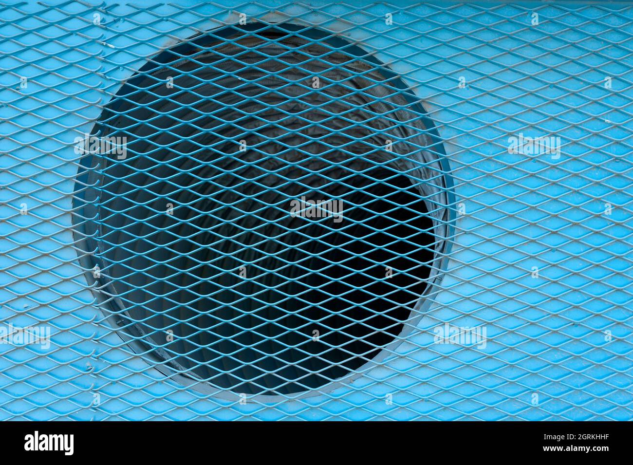 Blauer Belüftungstunnel Stockfoto