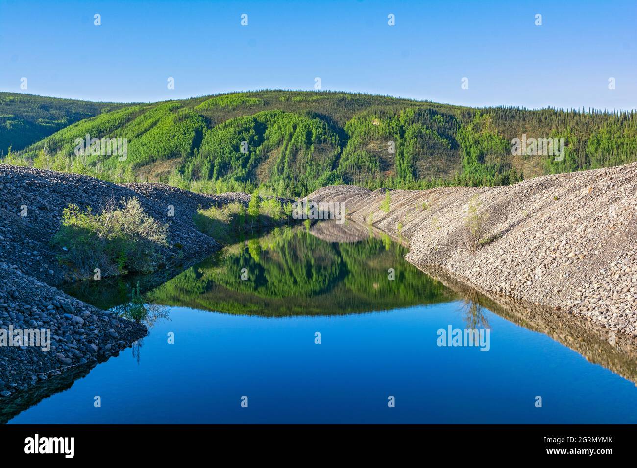 Kanada, Yukon Territory, Klondike Region, Goldbergbau Baggerrückstände Stockfoto