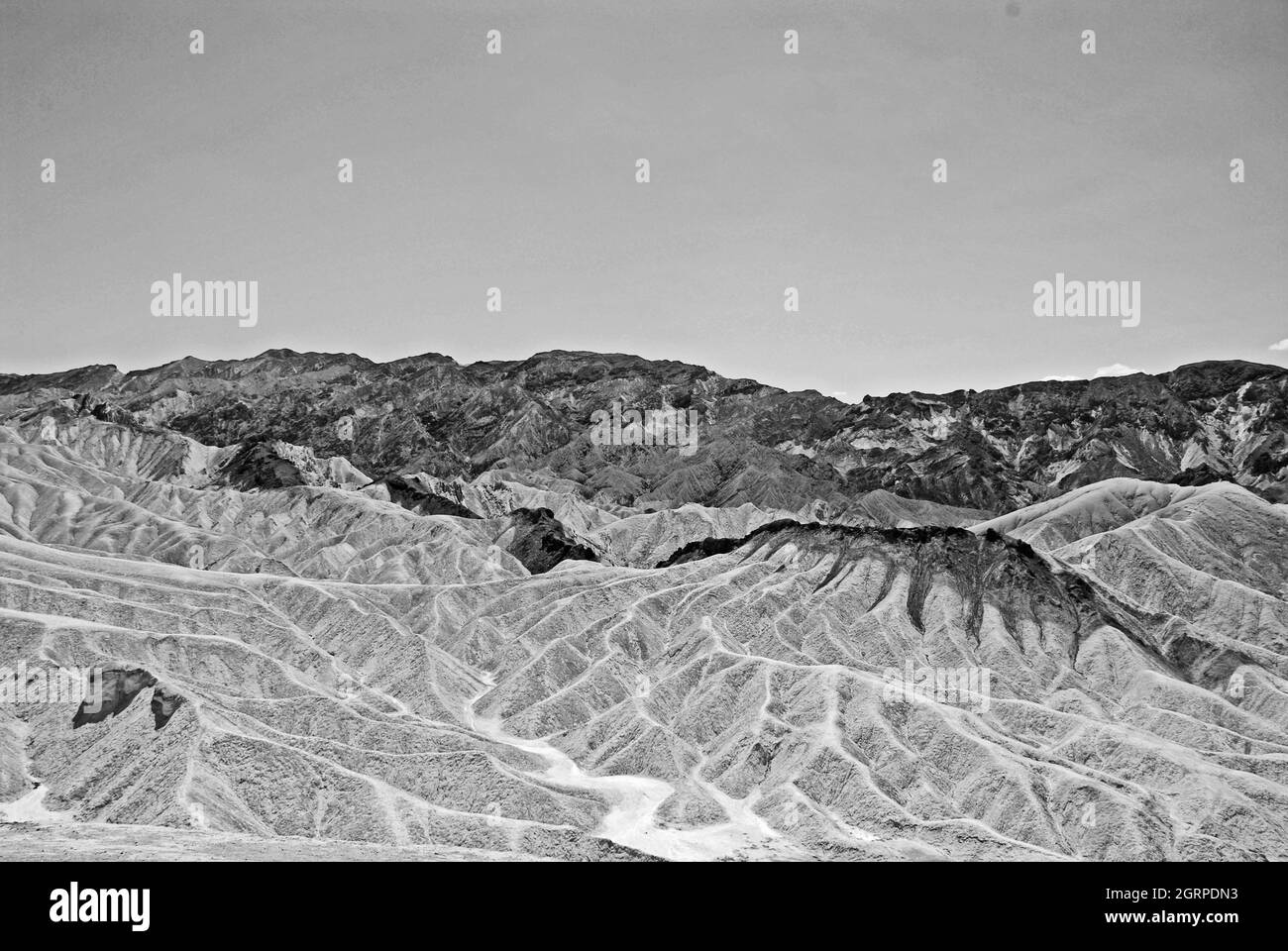 Twenty Mule Team Canyon, Death Valley Mountains, Kalifornien, USA (monochrom) Stockfoto