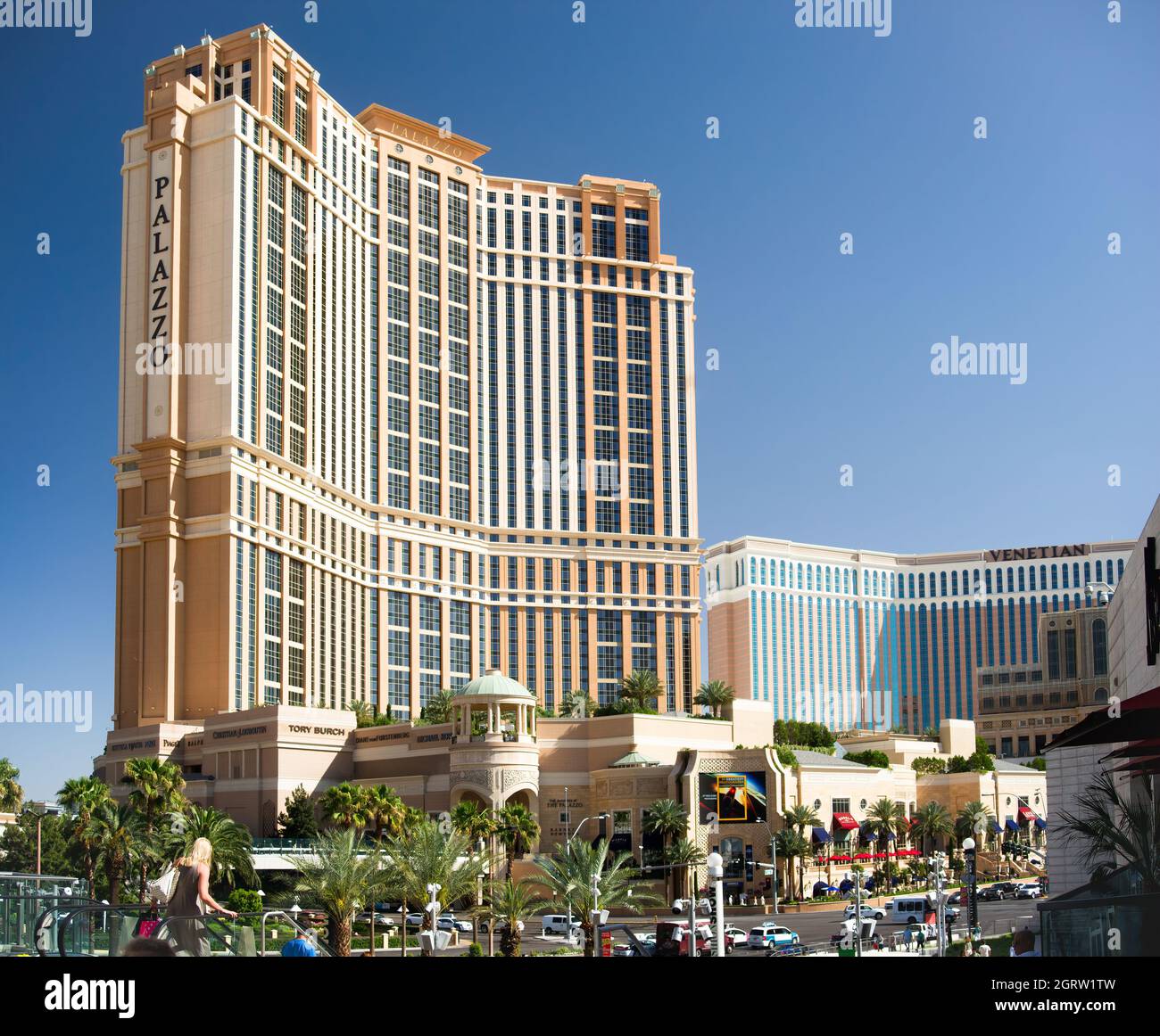 Palazzo und venezianische Hotels auf dem Las Vegas Strip an einem sonnigen Tag mit blauem Himmel, Las Vegas, Nevada, USA April 28 2013 Stockfoto