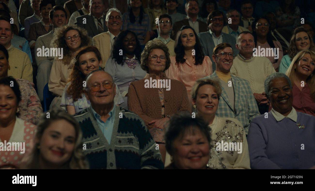 VERÖFFENTLICHUNG: 17. September 2021 TITEL: The Eyes of Tammy Jaye STUDIO: Fox Searchlight Picters REGIE: Michael Showalter PLOT: Ein intimer Blick auf den außergewöhnlichen Aufstieg, den Sturz und die Erlösung des Fernsehanführers Tammy Jaye Bakker. HAUPTROLLE: CHERRY JONES als Rachel Grove. (Kreditbild: © Fox Searchlight Pictures/Entertainment Pictures) Stockfoto