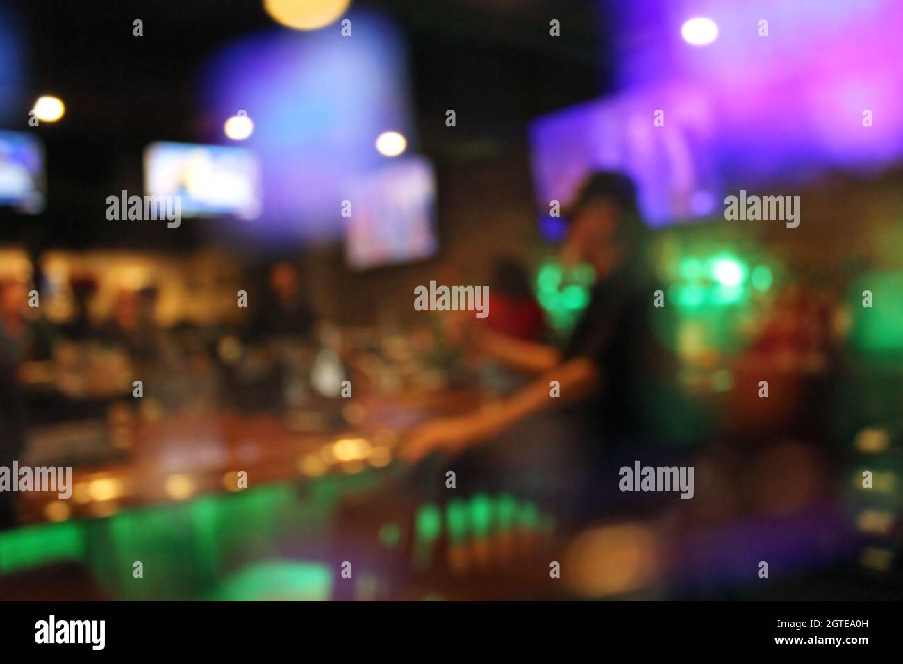 Sports Bar Verweichler Hintergrund Innenraum mit bunten Lichtern Stockfoto