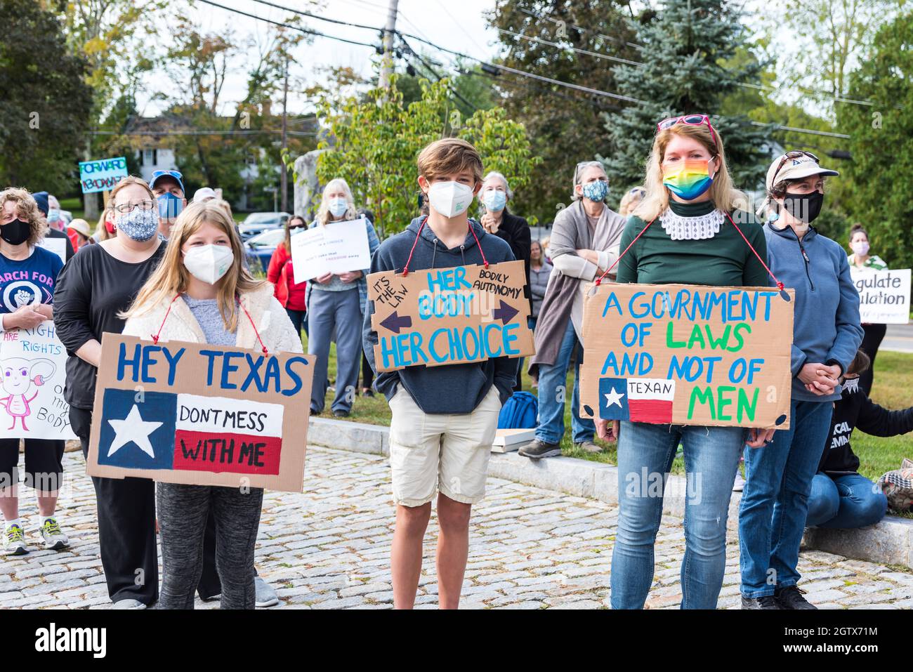 Kundgebung für Abtreibungsjustiz im Rathaus. Acton, Massachusetts. Oktober 2021. Stockfoto