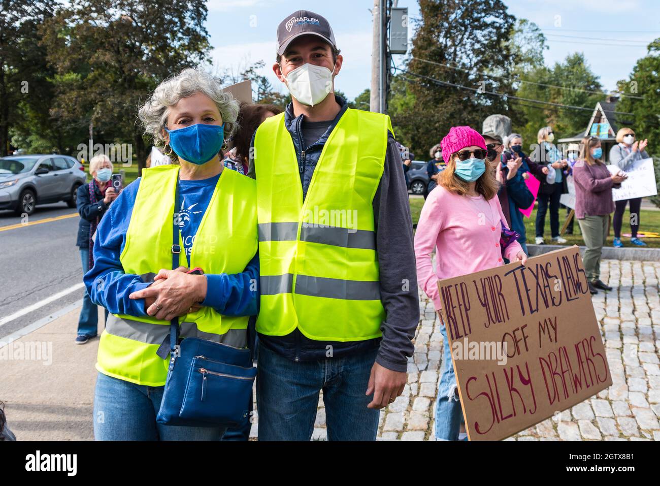 Kundgebung für Abtreibungsjustiz im Rathaus. Acton, Massachusetts. Oktober 2021. Stockfoto