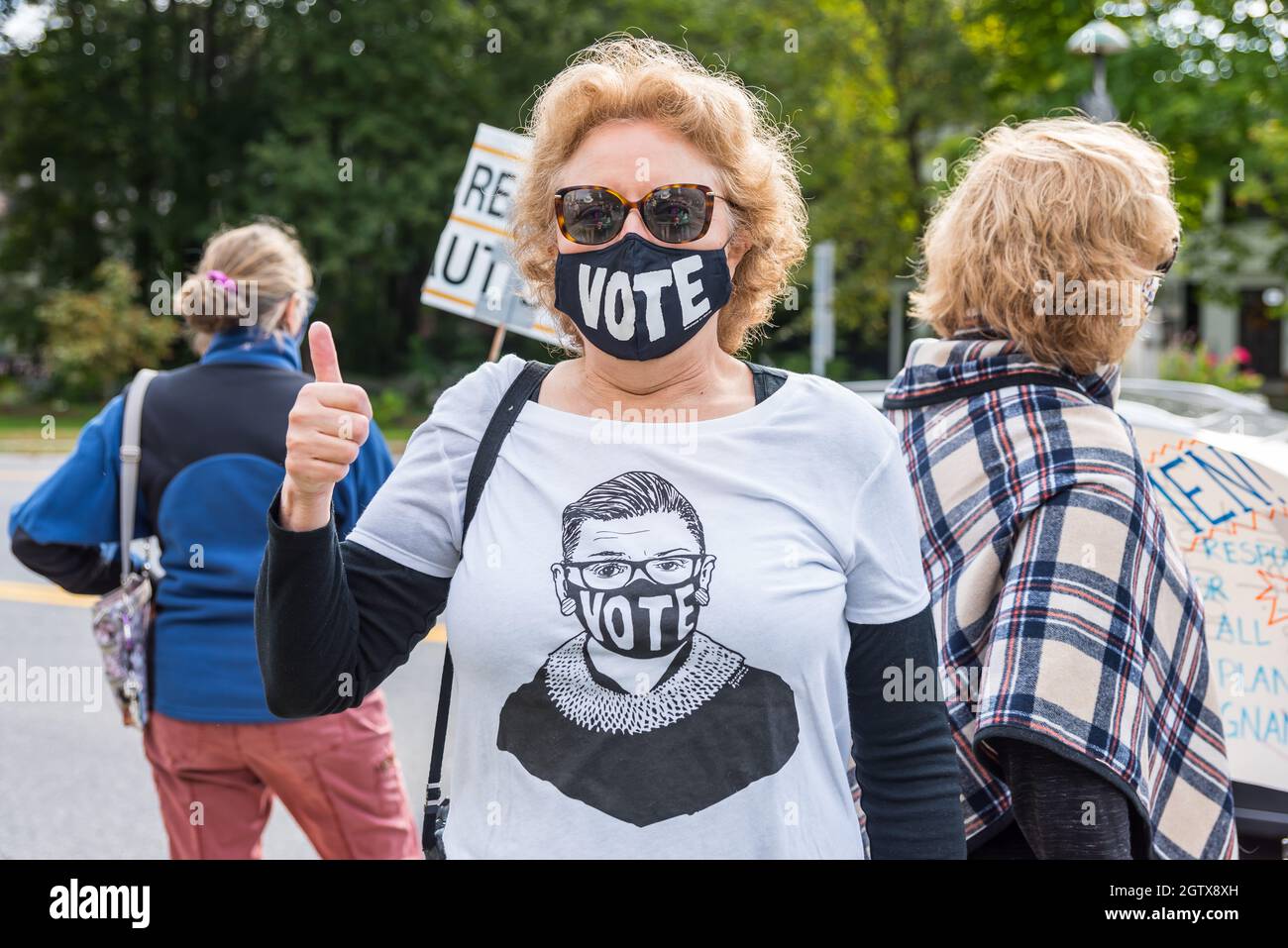 Kundgebung für Abtreibungsjustiz im Rathaus. Acton, Massachusetts. Oktober 2021. Stockfoto