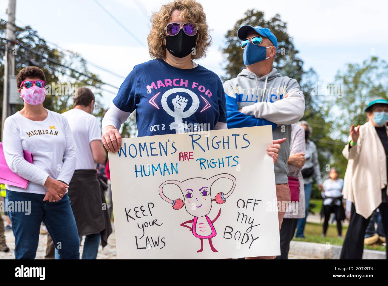 Kundgebung für Abtreibungsjustiz im Rathaus. Acton, Massachusetts. Oktober 2021. Stockfoto