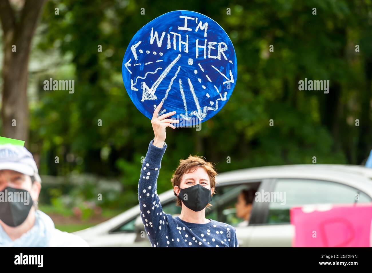 Kundgebung für Abtreibungsjustiz im Rathaus. Acton, Massachusetts. Oktober 2021. Stockfoto