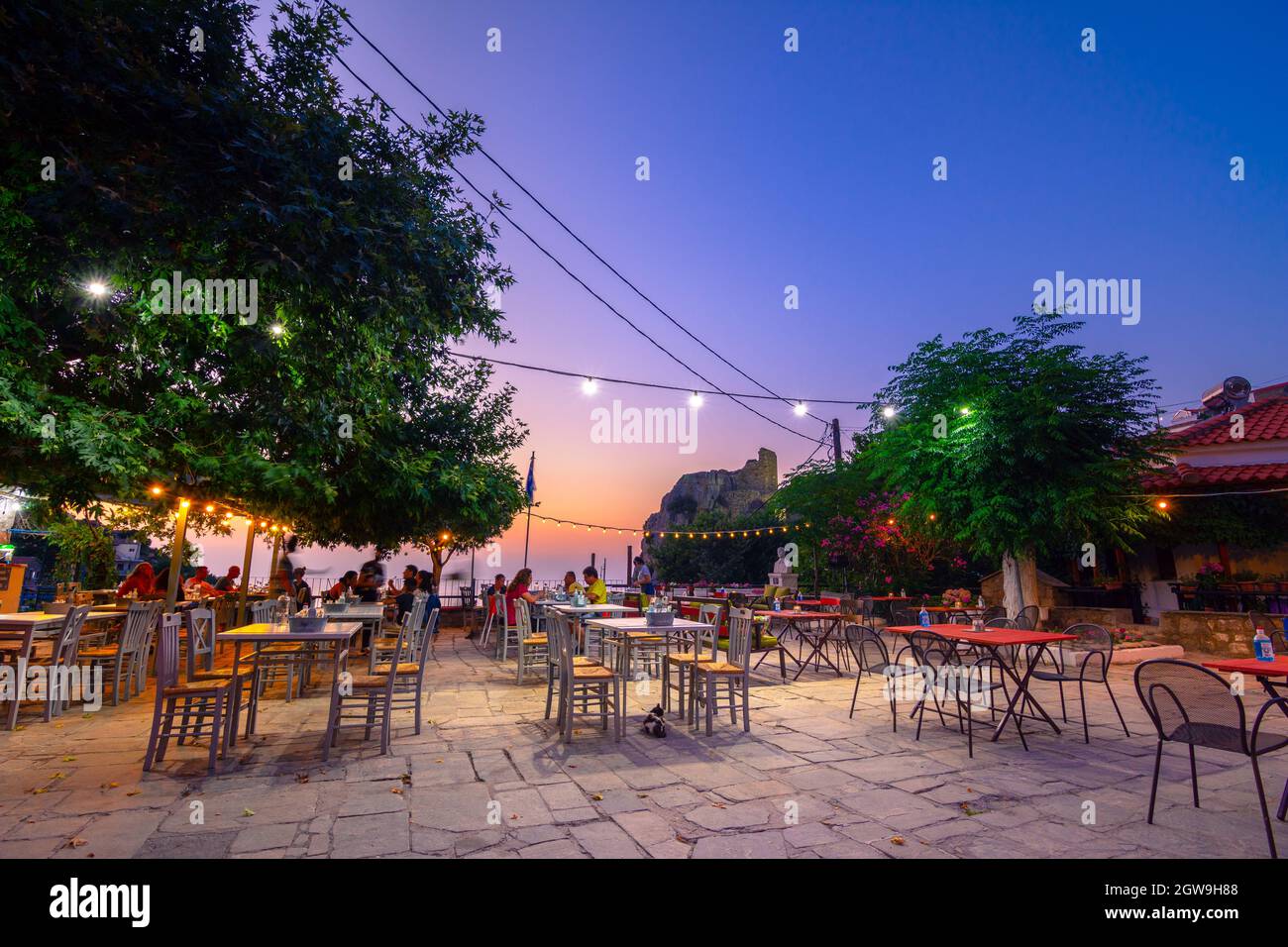 Chora ist ein traditionelles mittelalterliches Dorf und Hauptstadt der Insel Samothraki, Griechenland Stockfoto