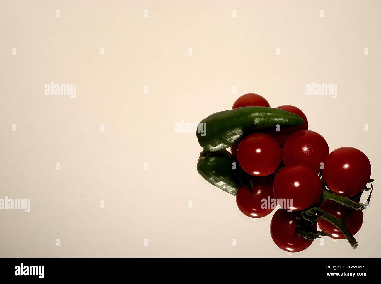 Tomaten und kälter negativer Platz Stockfoto