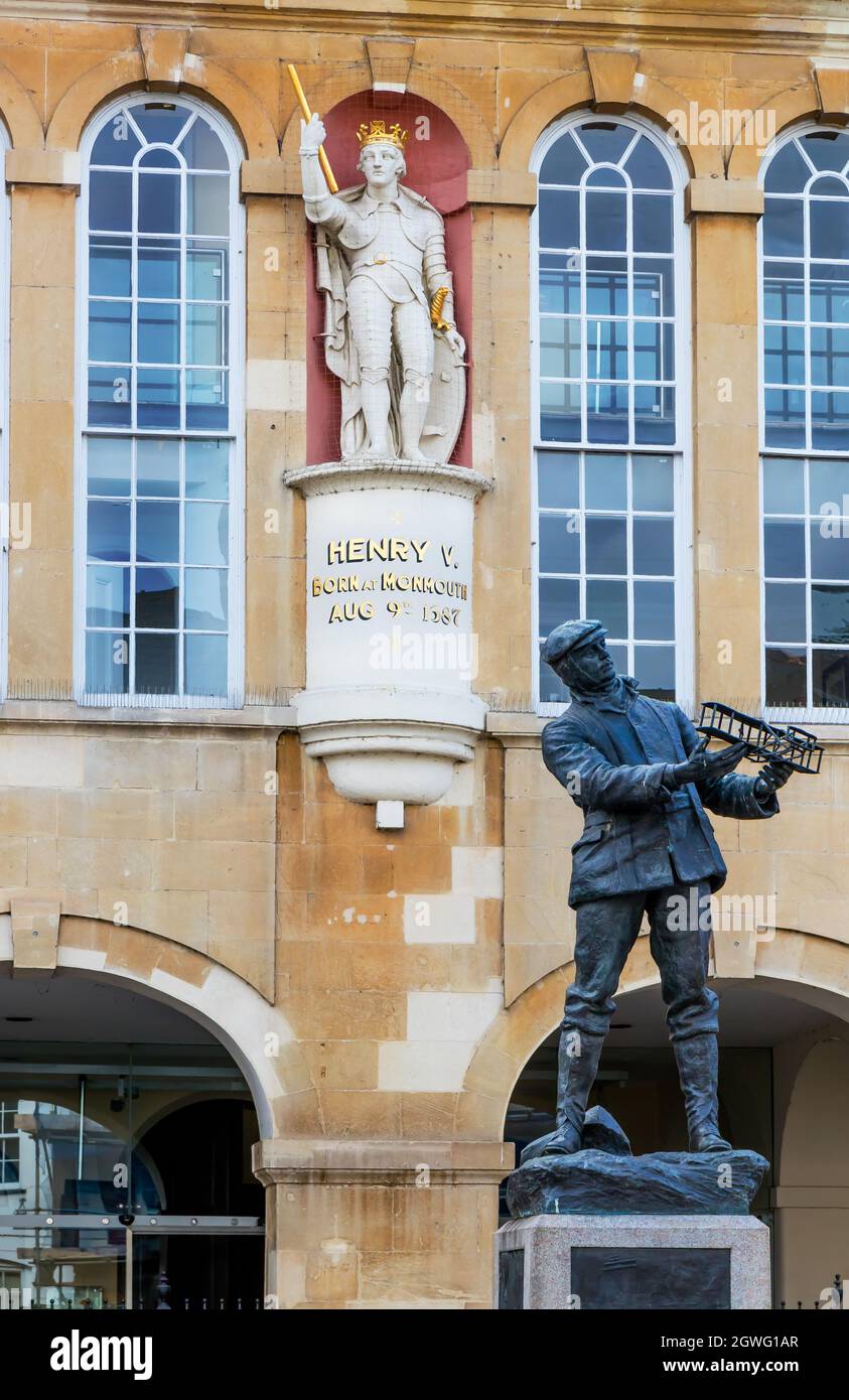 Charles Rolls und Henry V. Agincourt Square, Monmouth, South Wales Stockfoto