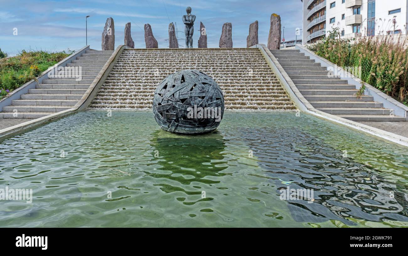 Orla de Brí ‘der BastardSohn des Sisyphus’, im Park West Office