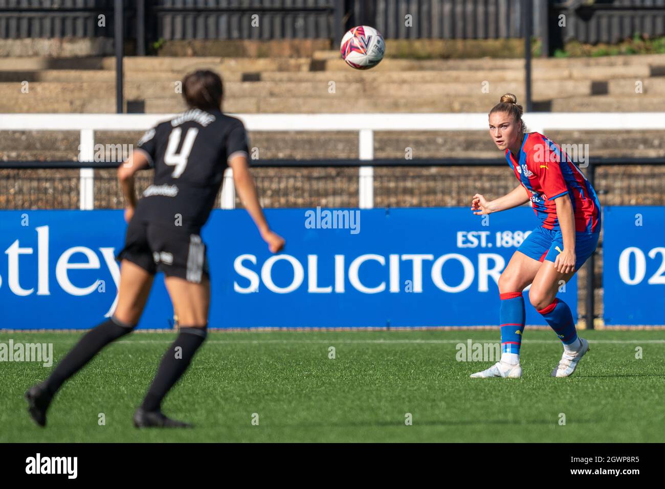 Bromley, Großbritannien. September 2021. Gracie Pearse (16 Crystal Palace) während des FA Womens Championship-Spiels zwischen Crystal Palace und Sheffield United in Hayes Lane, Bromley, England. Kredit: SPP Sport Pressefoto. /Alamy Live News Stockfoto