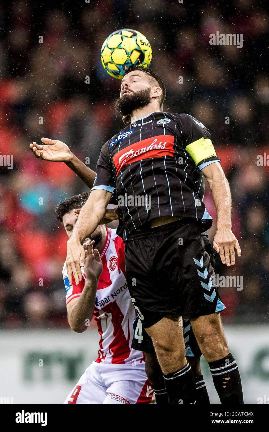 Aalborg, Dänemark. Oktober 2021. Marc Dal Hende (5) von Soenderjyske beim 3F Superliga-Spiel zwischen Aalborg Boldklub und Soenderjyske im Aalborg Portland Park in Aalborg. (Foto: Gonzales Photo/Alamy Live News Stockfoto