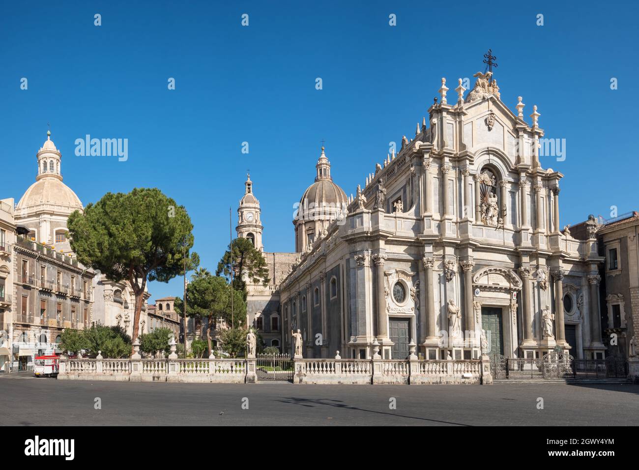 Kathedrale Santa Agata auf der Piazza del Duomo in Catania, Sizilien Stockfoto