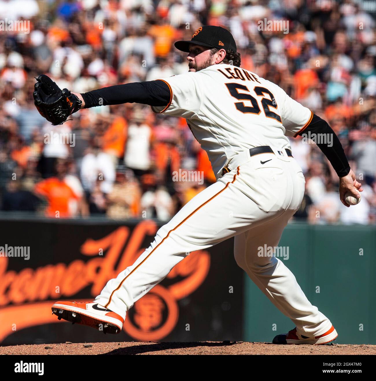 San Francisco, USA. Oktober 03 2021 San Francisco CA, USA während des MLB-Spiels zwischen den San Diego Padres und den San Francisco Giants. Giants gewann 11-4 und die NL West Championship im Oracle Park San Francisco Calif. Thurman James/CSM Credit: CAL Sport Media/Alamy Live News Stockfoto