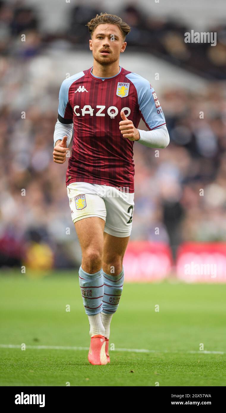 03. Oktober - Tottenham Hotspur gegen Aston Villa - Premier League - Tottenham Hotspur Stadium Matt Cash von Aston Villa während des Spiels der Premier League. Im Tottenham Hotspur Stadium Bildnachweis: © Mark Pain / Alamy Live News Stockfoto