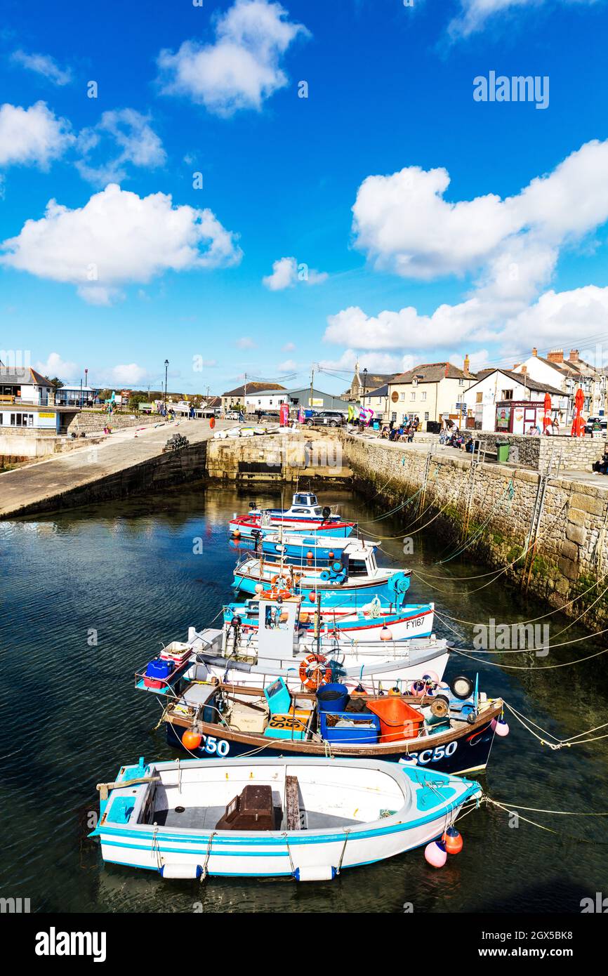 Porthleven Fischerboote, Porthleven, Fischerboote, Porthleven cornwall, Angeln, Boote, cornwall, Hafen, Hafen, Porthleven Hafen, Porthleven Hafen, Stockfoto