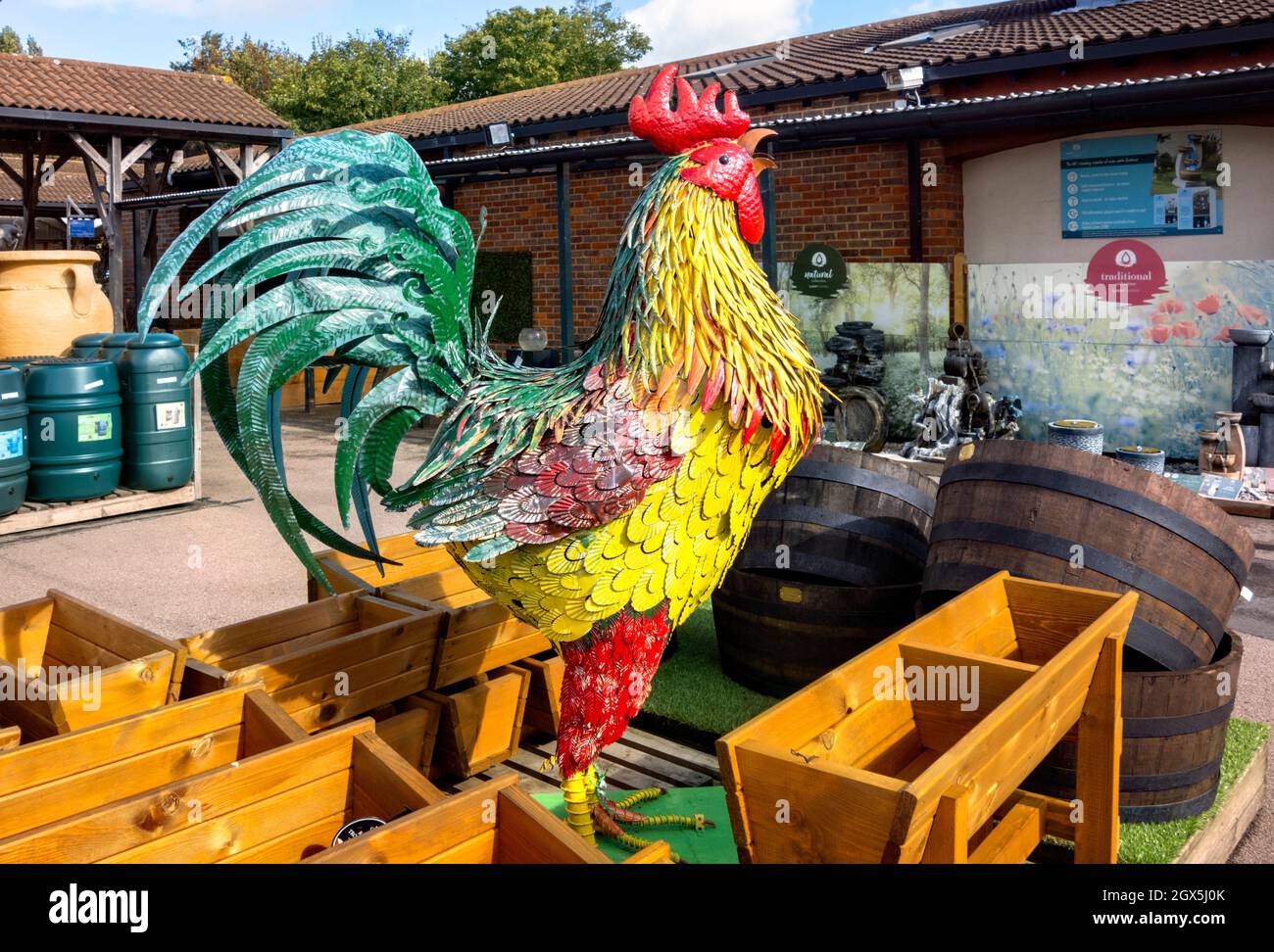 Große Cockerel Metallskulptur Stockfoto
