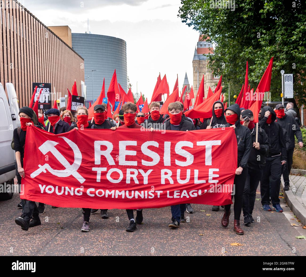 Manchester, Großbritannien. Sonntag, 3. Oktober 2021. März und Kundgebung, um gegen die Regierung zu protestieren und die Demokratie zu verteidigen, zu Beginn der konservativen Konferenz Stockfoto