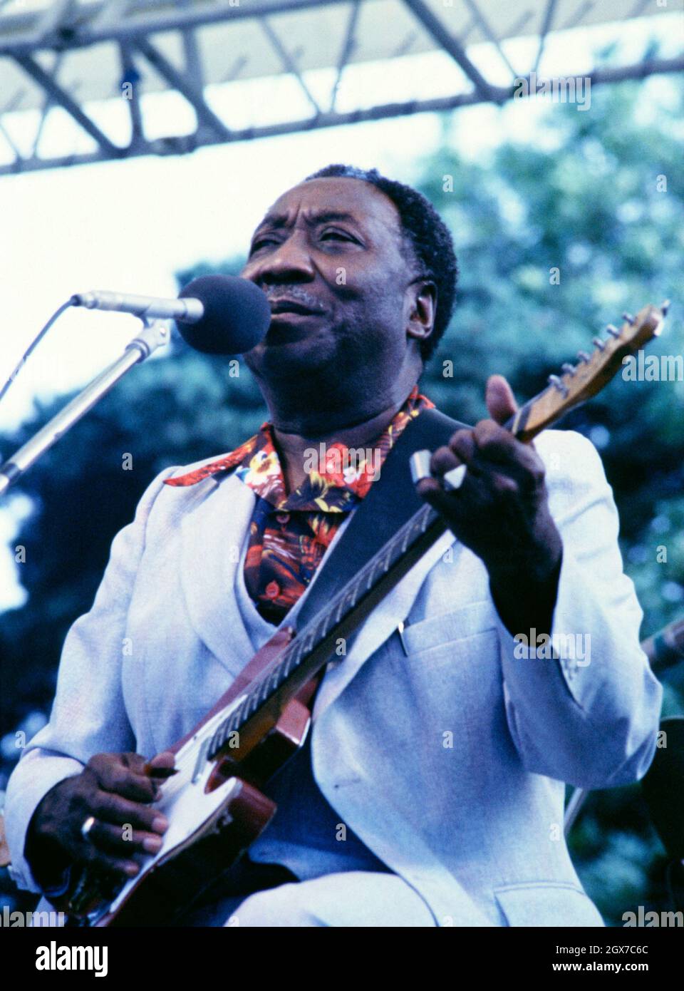 Der amerikanische Bluesman Muddy Waters trat im Juli 1981 beim Capital Radio Jazz Festival in Knebworth, England, auf. Stockfoto