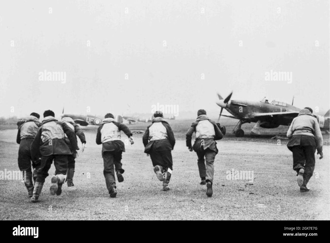 Kampfflugzeuge „krameln“ während der Schlacht von Großbritannien im Jahr 1940. Stockfoto