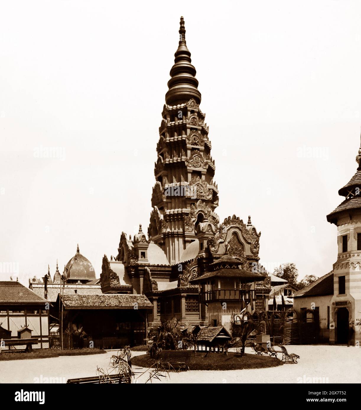 Birmanischer Tempel, Ausstellung Universelle, Paris, 1889 Stockfoto