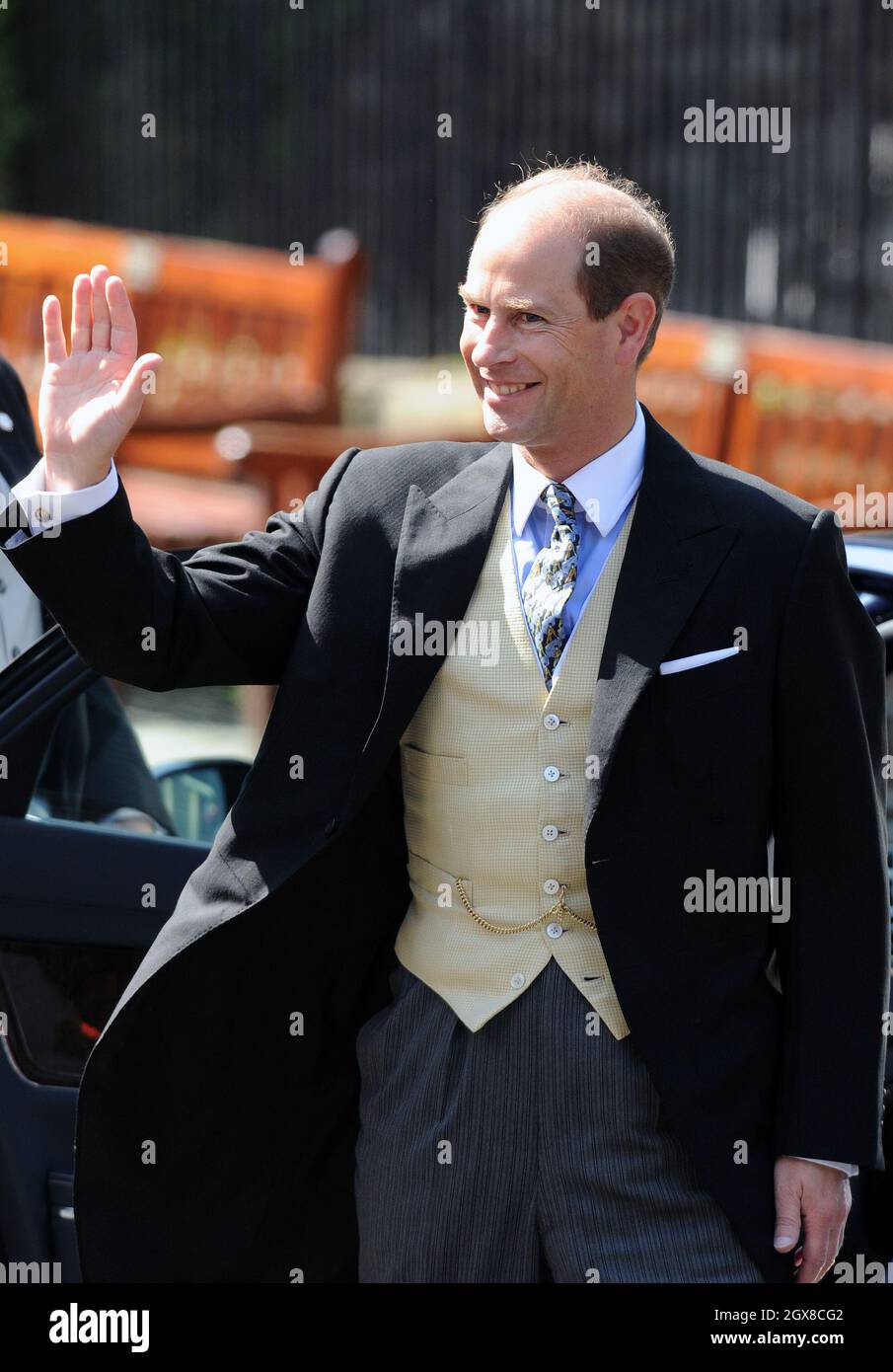 Prinz Edward, Earl of Wessex, nimmt am 30. Juli 2011 an der königlichen Hochzeit von Zara Phillips mit Mike Tindall im Canongate Kirk in Edinburgh Teil. Stockfoto