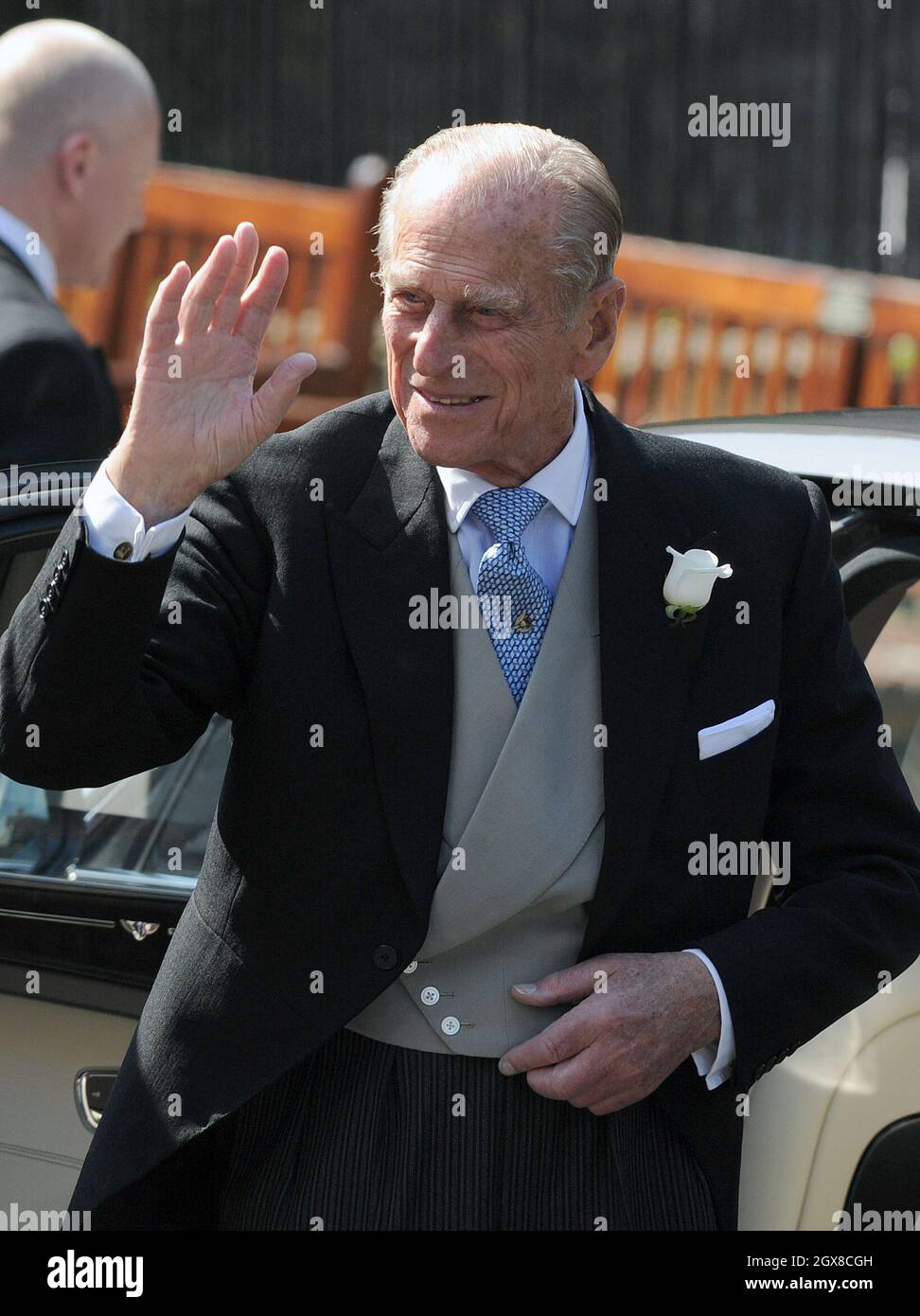Prinz Philip, Herzog von Edinburgh, nimmt am 30. Juli 2011 an der königlichen Hochzeit von Zara Phillips mit Mike Tindall im Canongate Kirk in Edinburgh Teil. Stockfoto